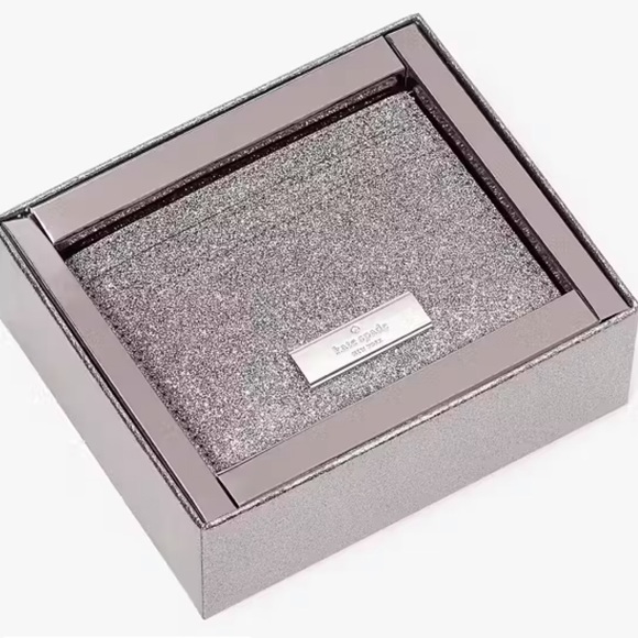 kate spade Handbags - NWT Kate Spade Kenzie Boxed Glitter Small Card Holder in Silver Candied Flower